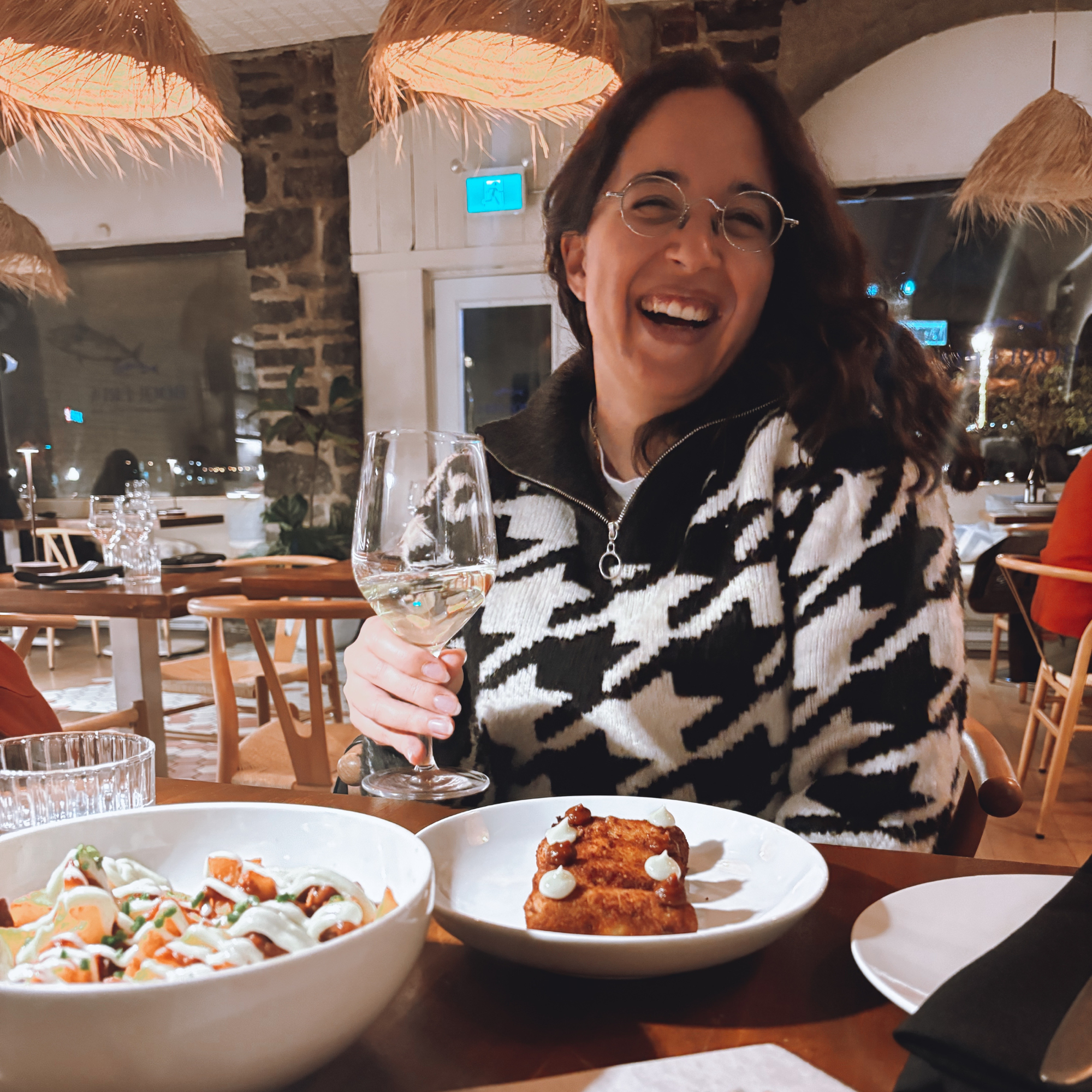 Tapas, sangria et soleil espagnol au menu : direction Bouqueria au Vieux-Port de Montréal